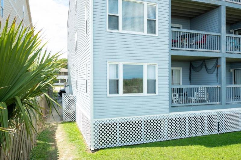 Sandy Dunes Oceanfront Condo - Just Renovated June 2020 Myrtle Beach Exterior photo